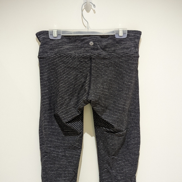 Lululemon Leggings - Size 8 - Picture 4 of 5